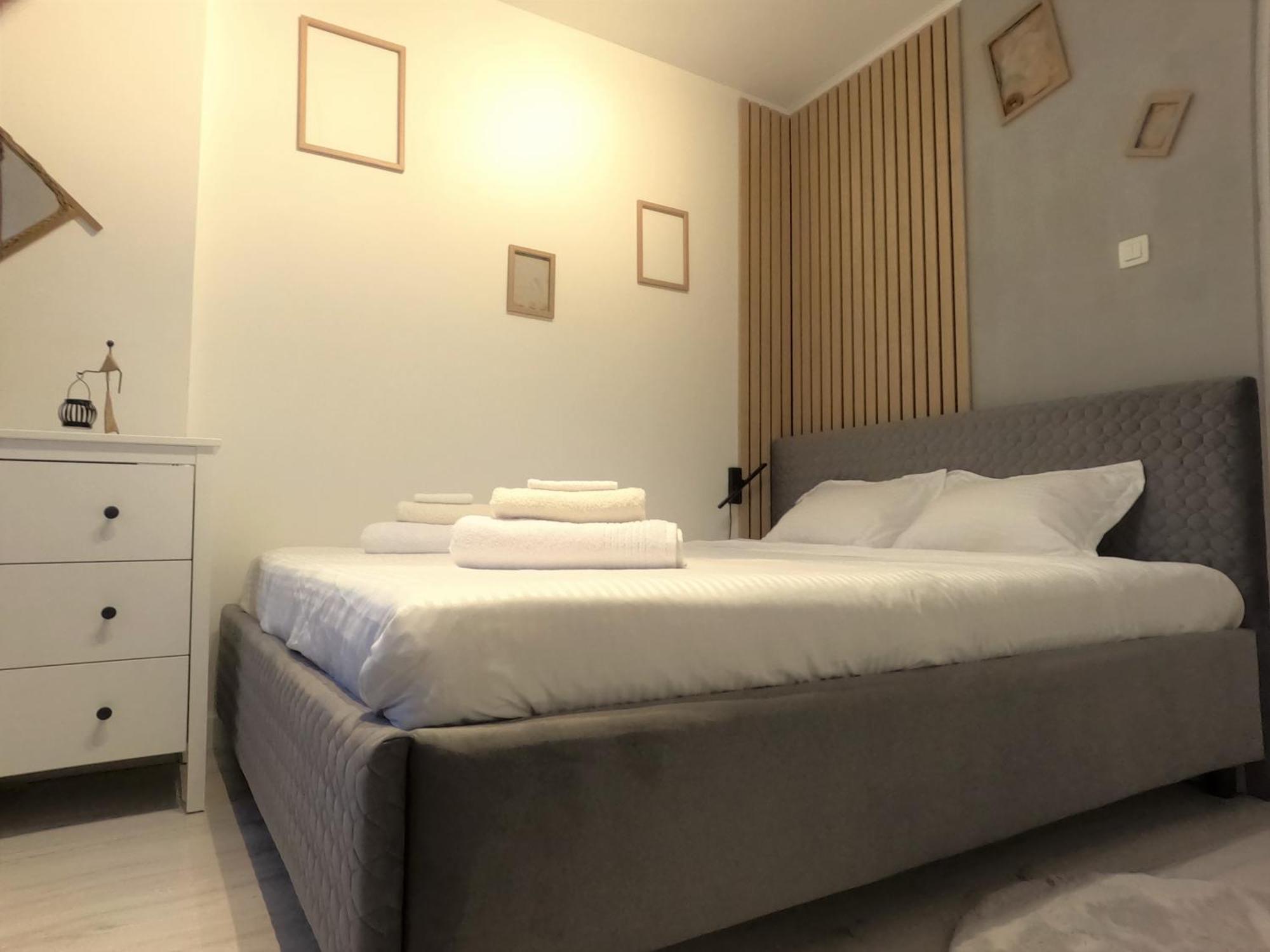 Ultracentral Lovely Place -Your Home Away From Home ブカレスト エクステリア 写真